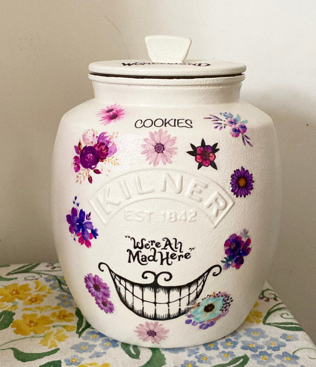 Alice in wonderland hearts mad hatters Cheshire Cat smile kilner cookie jar