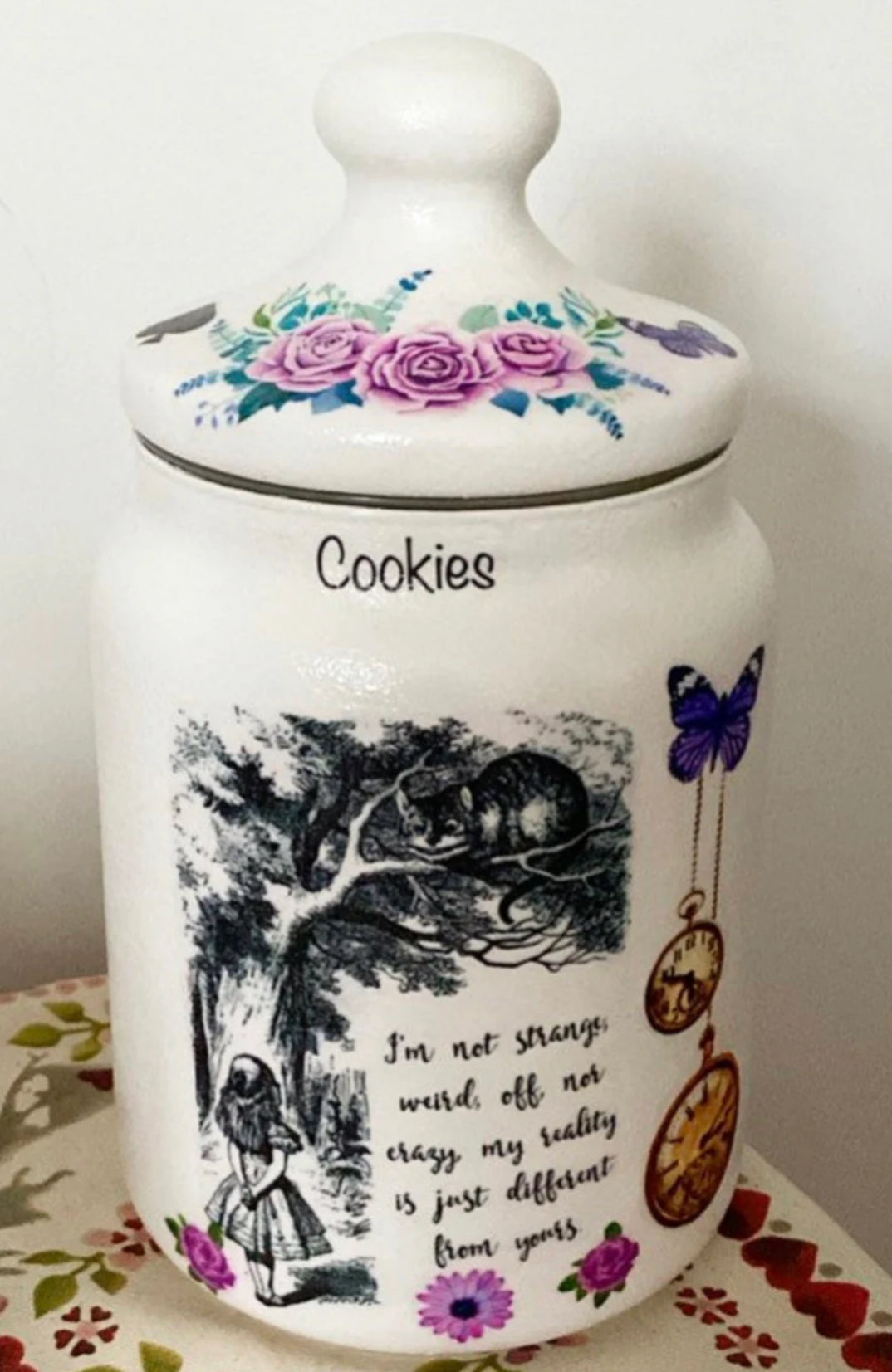 Alice in wonderland hearts mad hatters Cheshire Cat vintage inspired cookie jar