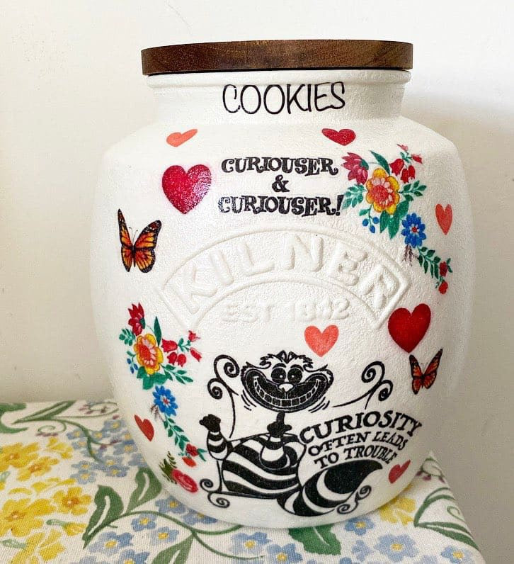 Alice in wonderland Cheshire Cat curiouser and curiouser kilner cookie jar