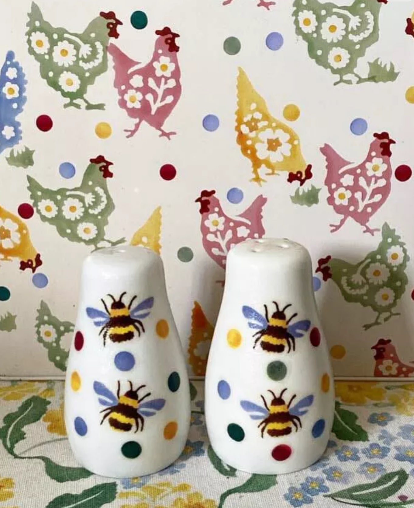 Emma bridgewater inspired polka dot bee salt and pepper shakers
