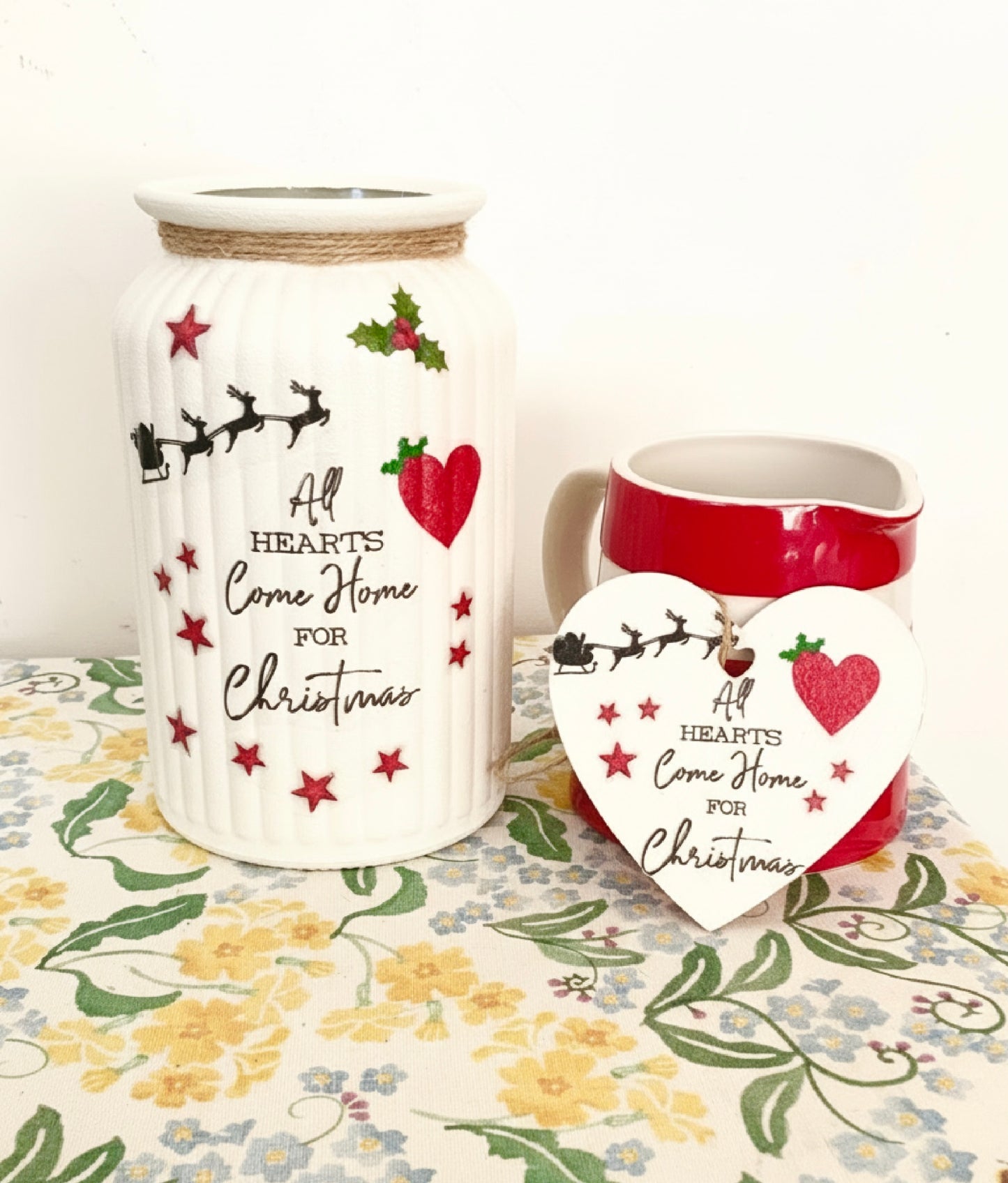 All hearts come home for Christmas vintage inspired vase and matching wooden hanging heart