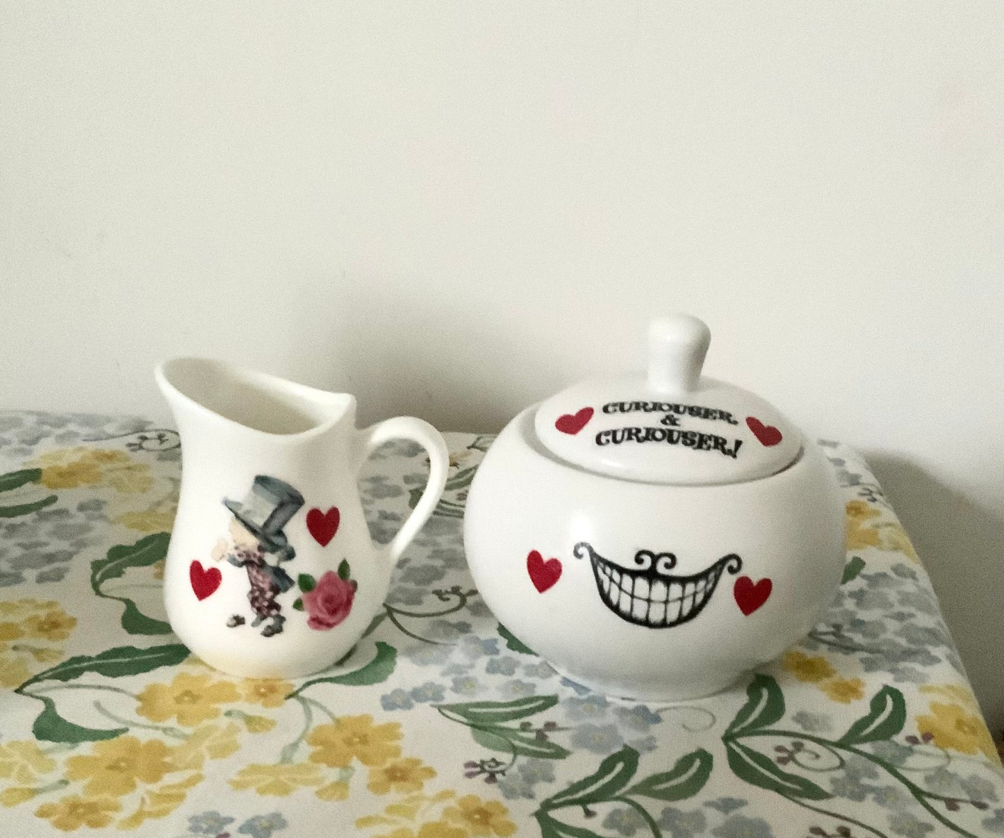 Alice in wonderland vintage hearts Cheshire Cat mad hatters tea party milk jug and matching sugar bowl