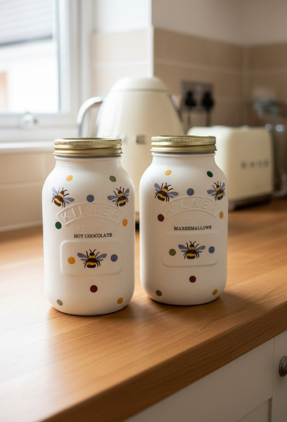Emma Bridgewater inspired Polka dot bee kilner Hot chocolate and marshmallows jar set