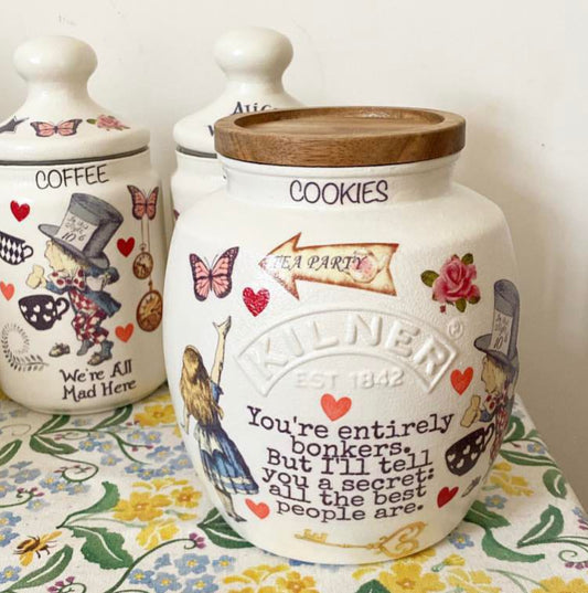 Alice in wonderland hearts mad hatters tea party kilner cookie jar
